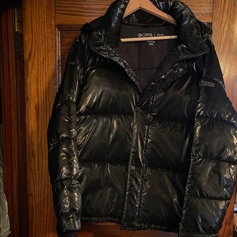 BCBG Paris Performance Shiny Black Puffer Coat w Removable Hood Urban Streetwear